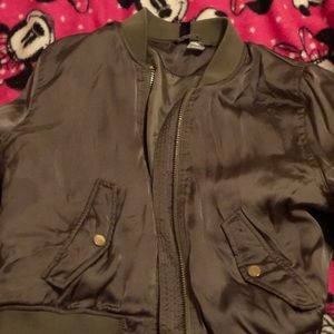 I’m selling a jacket